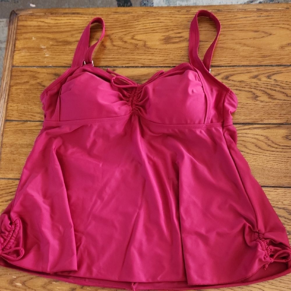 Women's  Size 16 Red Swim Top